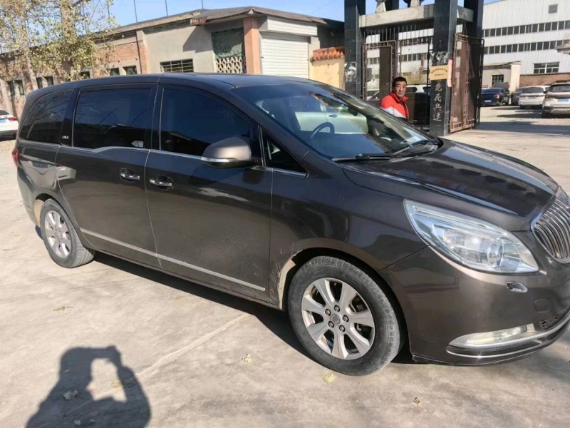 保定14年别克GL82