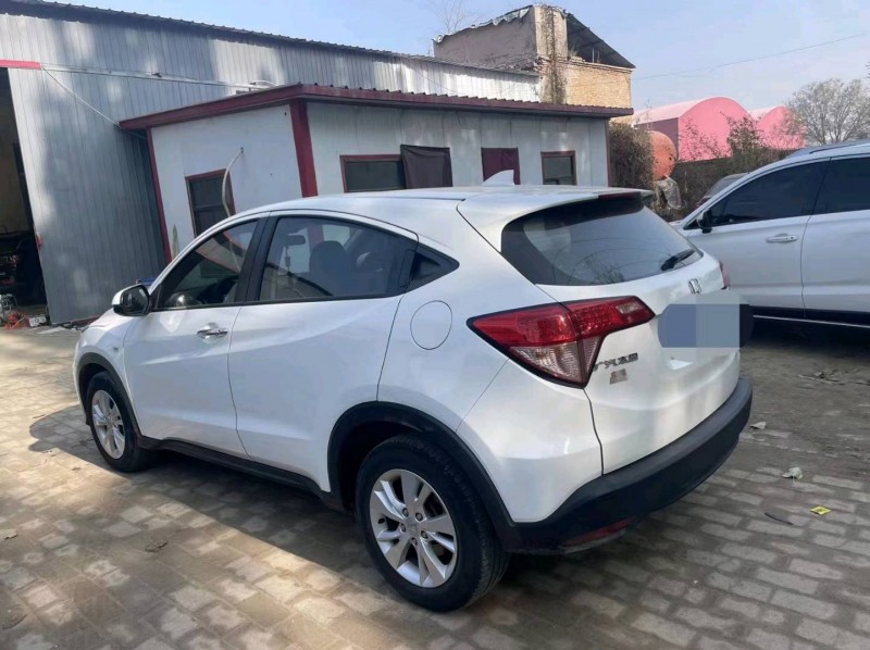 保定16年本田缤智3