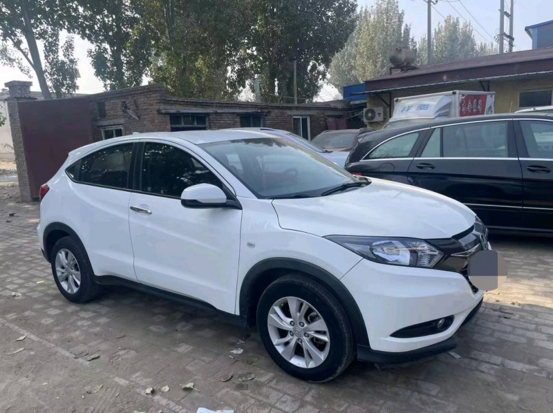 保定16年本田缤智5