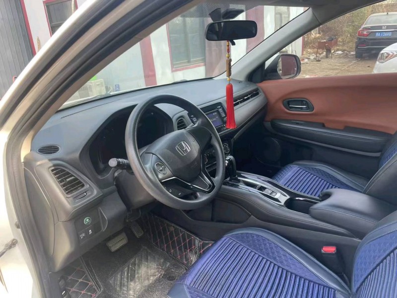 保定16年本田缤智6