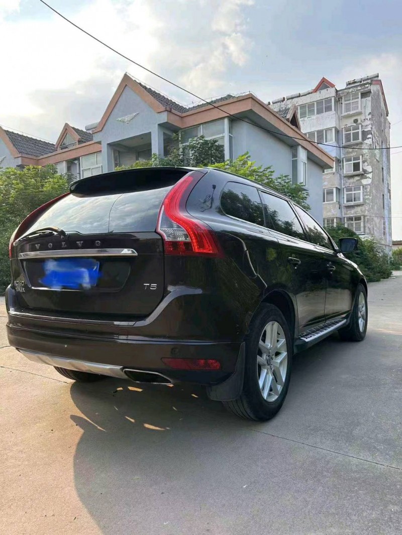 东营17年沃尔沃XC604