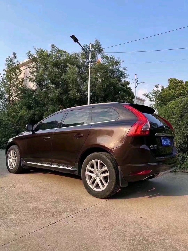 东营17年沃尔沃XC606