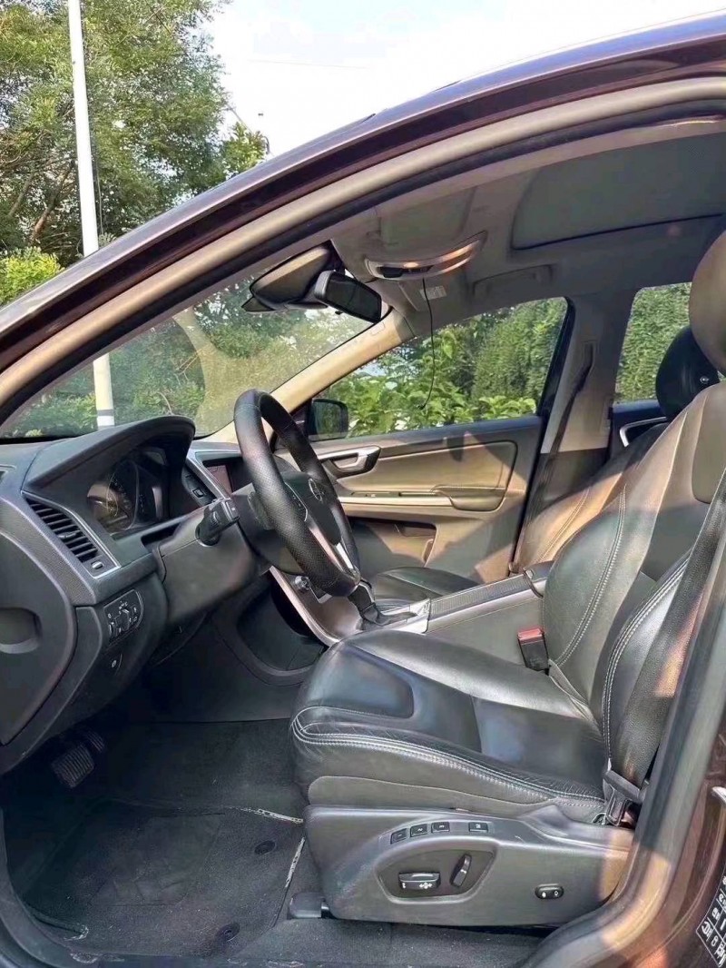 东营17年沃尔沃XC607