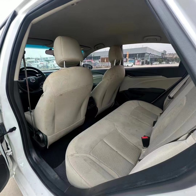菏泽21年别克英朗5