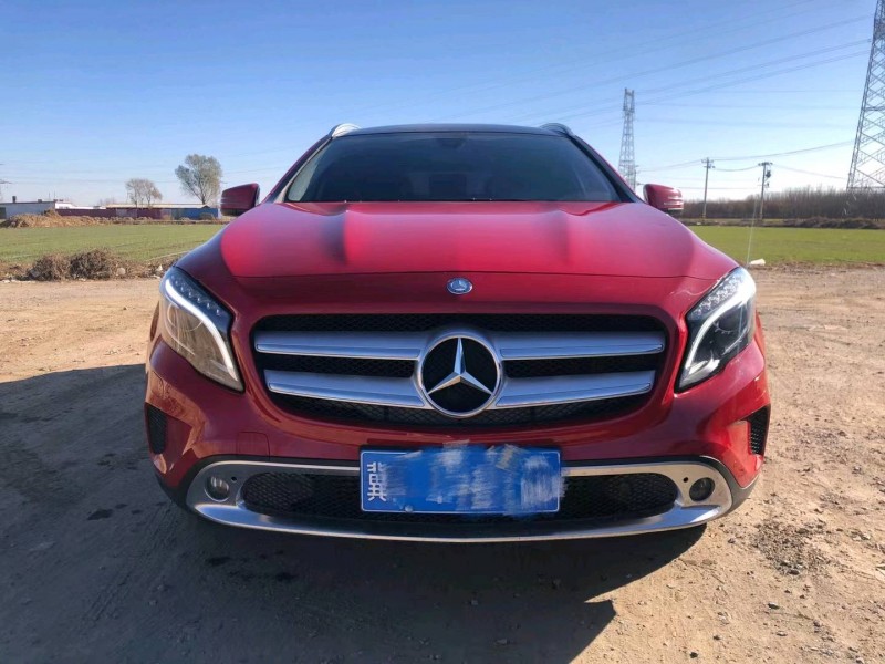 保定17年奔驰GLA1