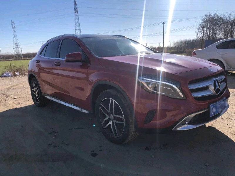 保定17年奔驰GLA2