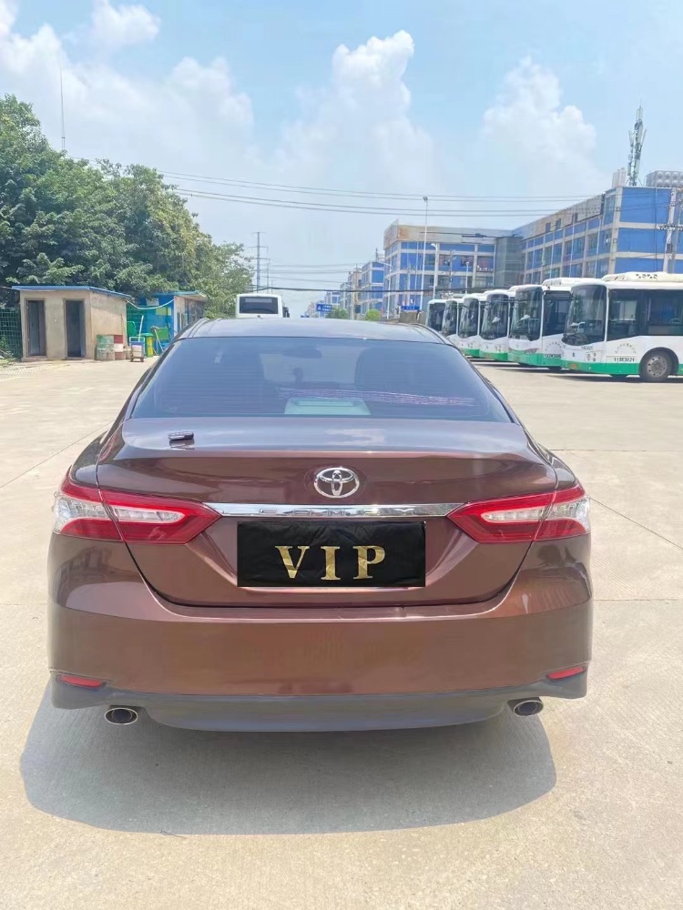 武汉18年丰田凯美瑞8