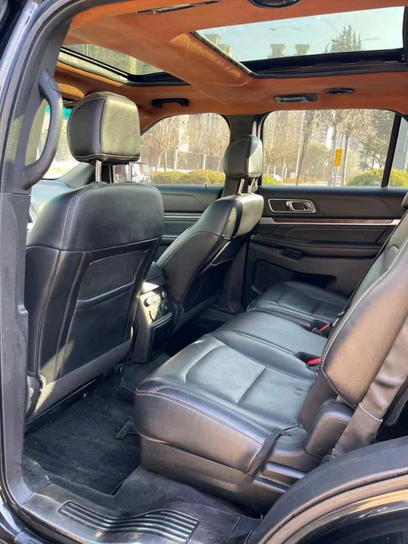 沈阳16年福特探险者8