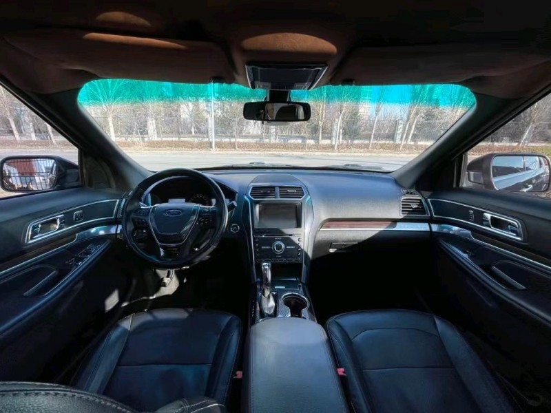 沈阳16年福特探险者9