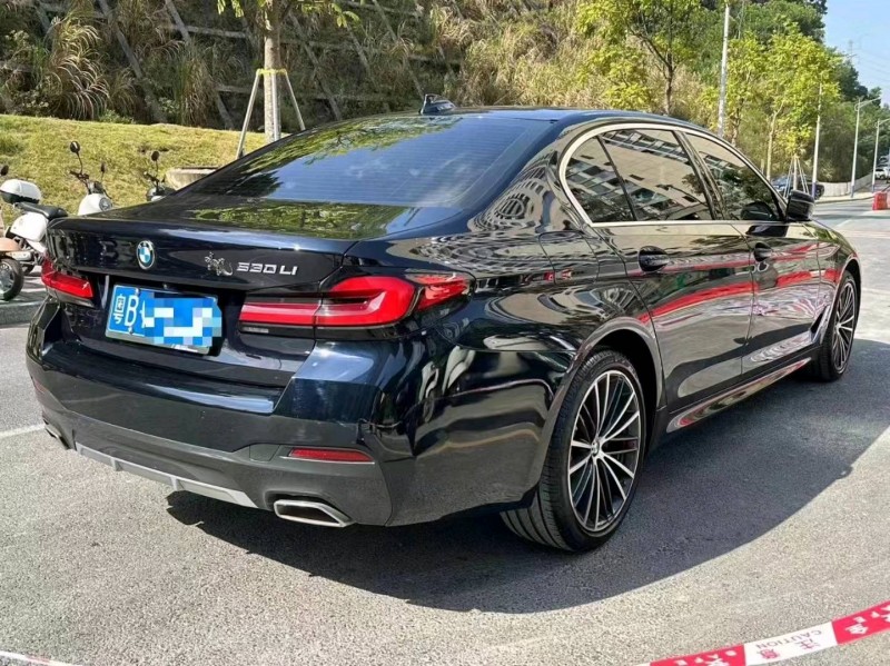 广州22年宝马5系8