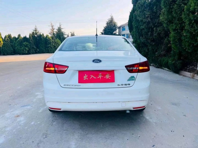 枣庄16年福特福睿斯7