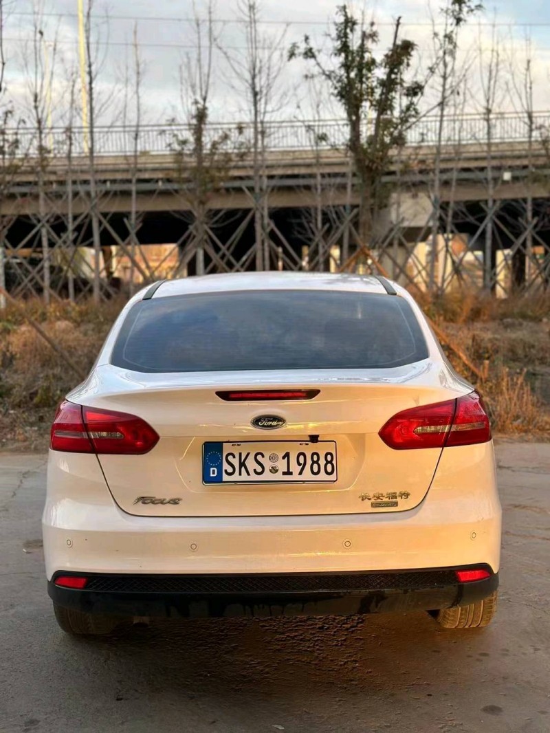 枣庄16年福特福克斯8