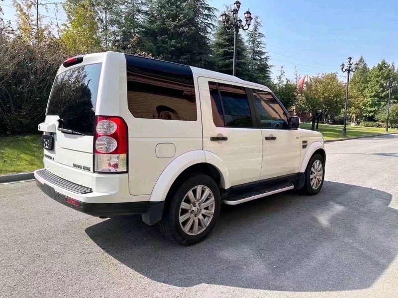 常州13年路虎发现8