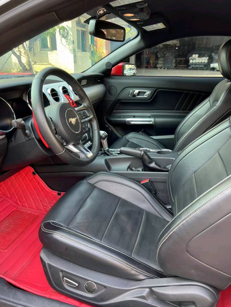 中山18年福特野马8