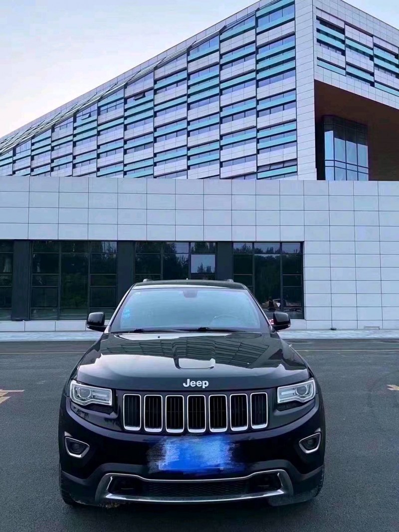 淄博15年Jeep大切诺基1