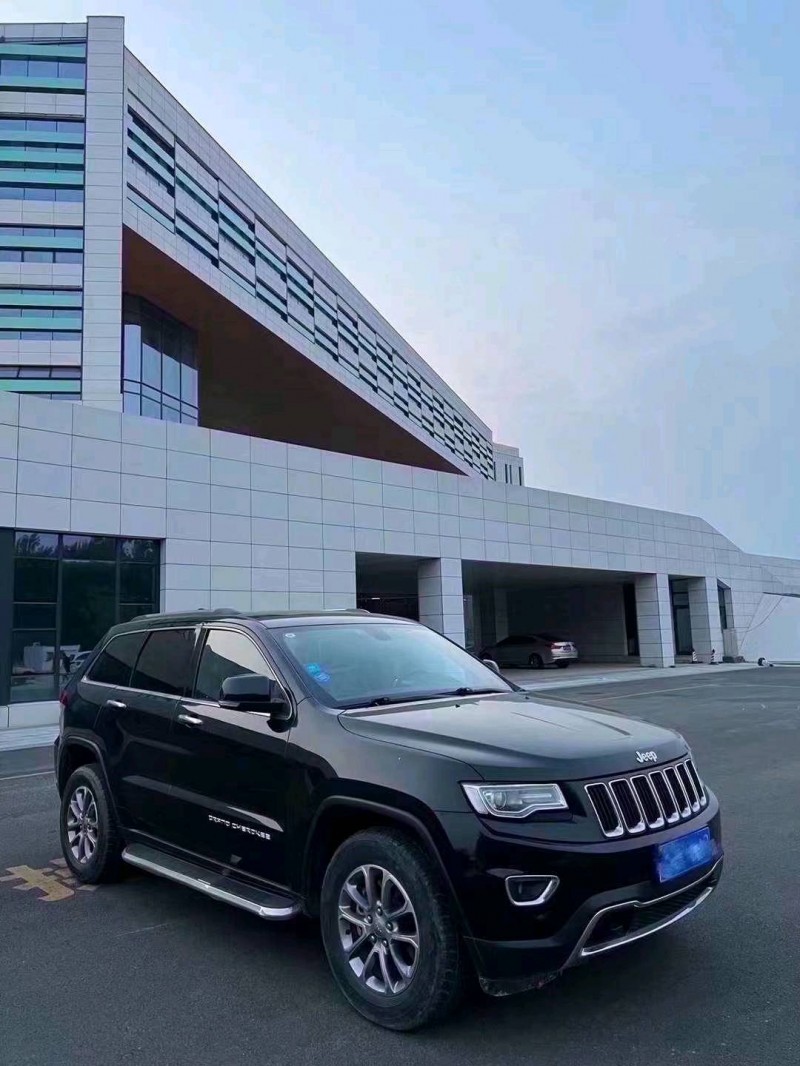 淄博15年Jeep大切诺基2