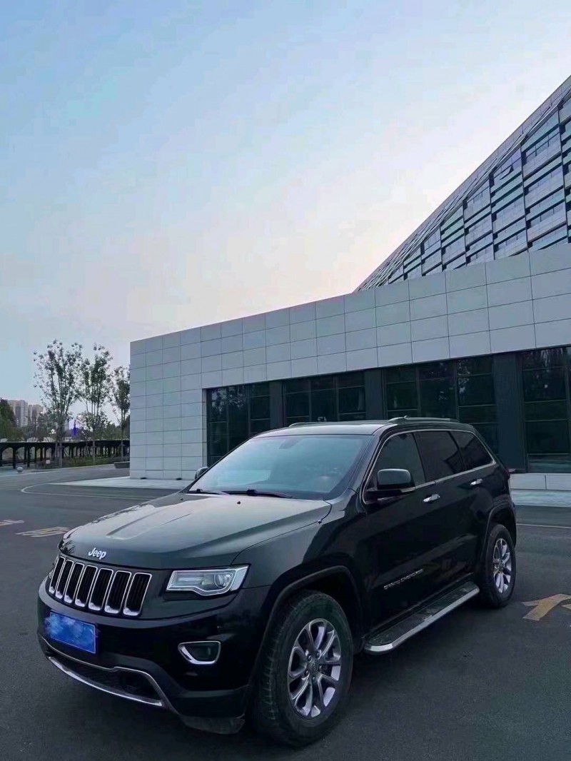 淄博15年Jeep大切诺基3