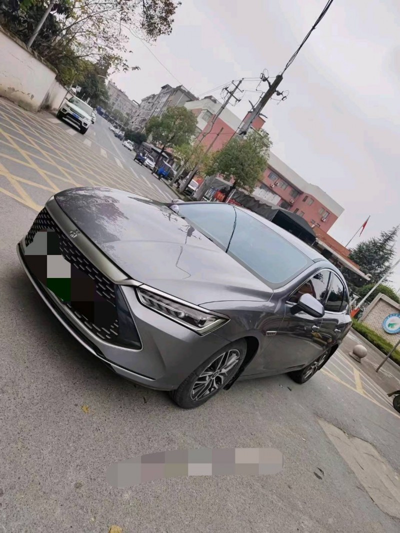 嘉兴22年比亚迪秦3