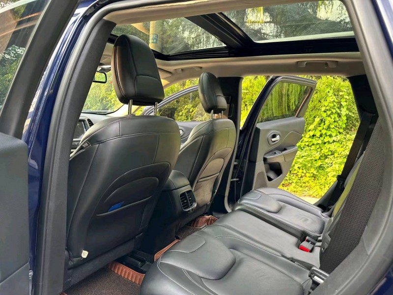 徐州17年Jeep自由光4