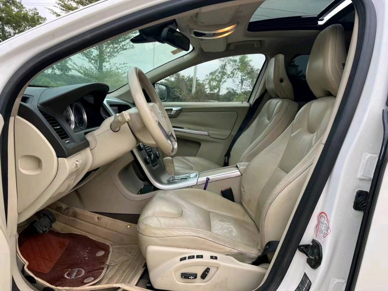 珠海11年沃尔沃XC605