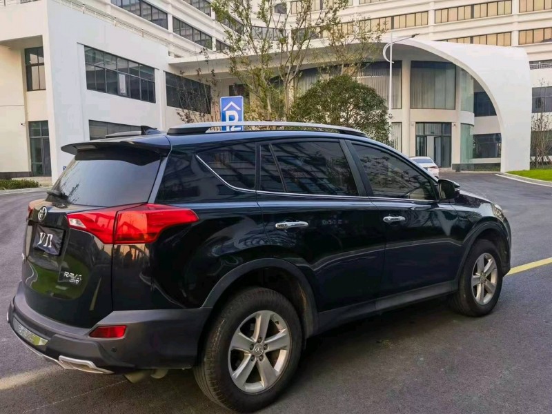 臺州14年豐田RAV4榮放7