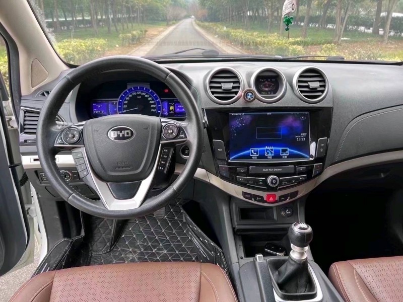 嘉兴16年比亚迪S75