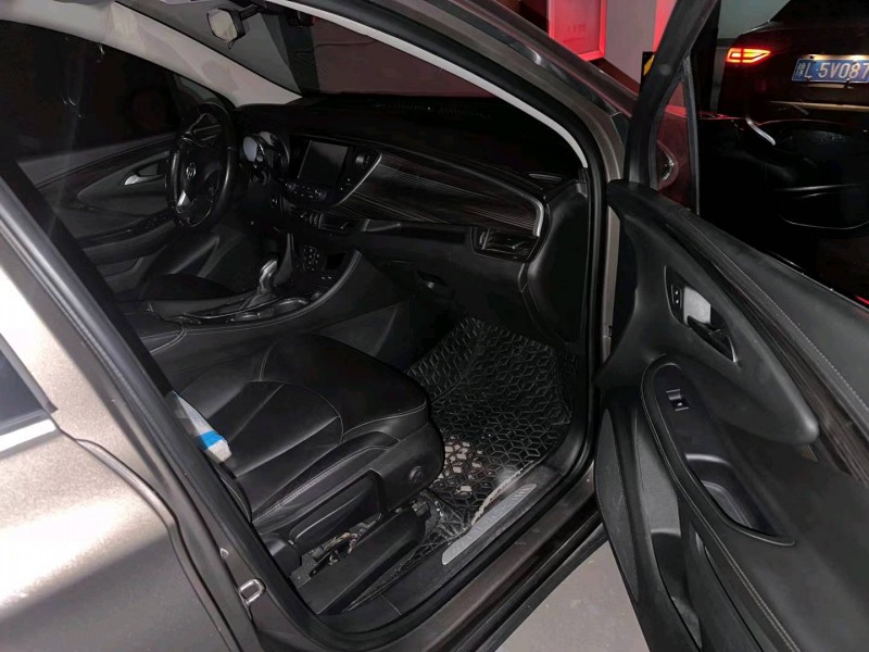 东营19年别克昂科威8