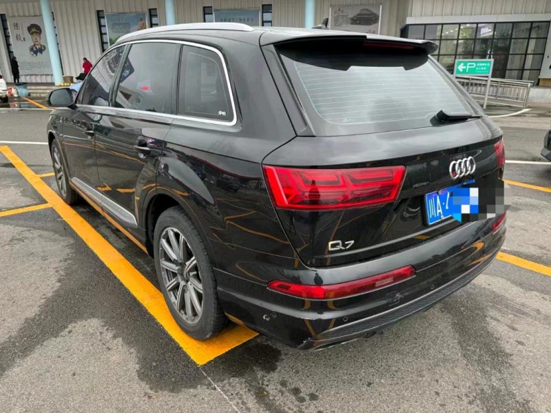 重庆19年奥迪Q72