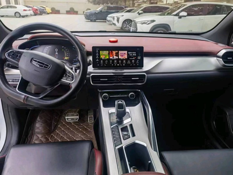 保定19年吉利缤越7