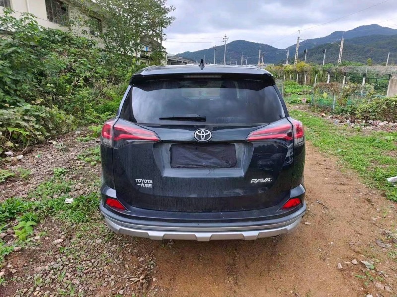 枣庄19年丰田RAV4荣放6