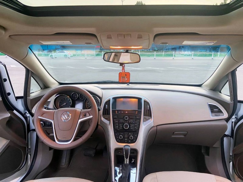 潍坊14年别克英朗3