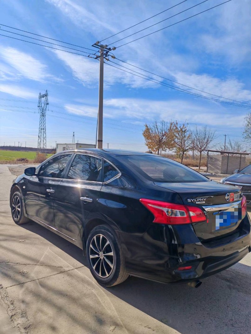 保定20年日产天籁8