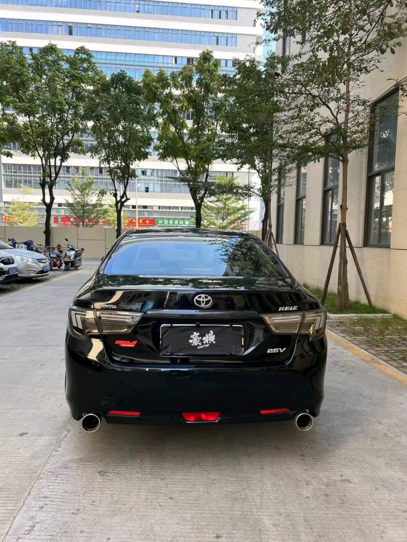 佛山13年丰田锐志9