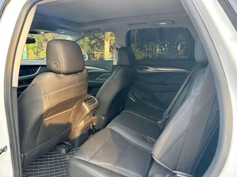 枣庄21年别克昂科旗8