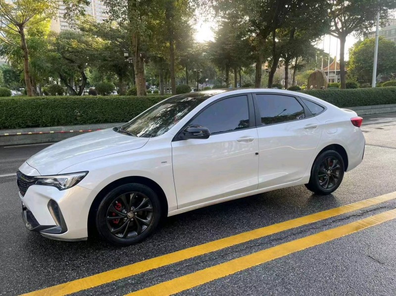 汕头23年别克威朗2