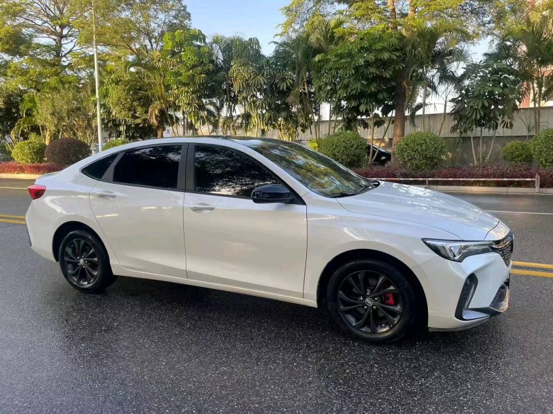 汕头23年别克威朗6