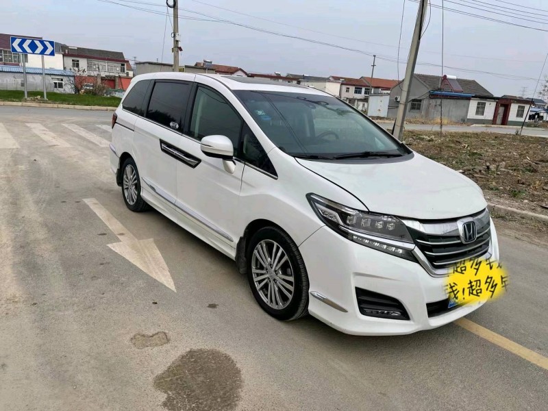 徐州17年本田艾力绅3