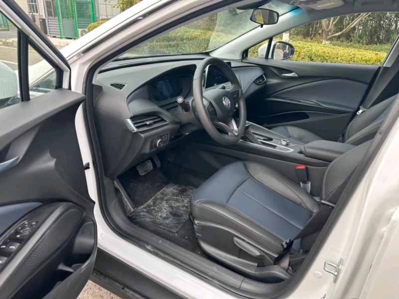 盐城23年别克微蓝5