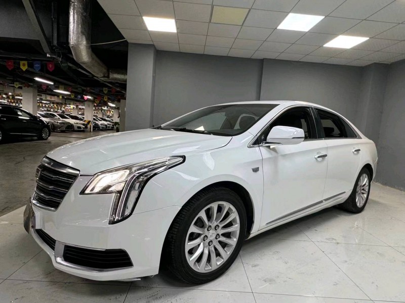 成都19年凯迪拉克XTS3