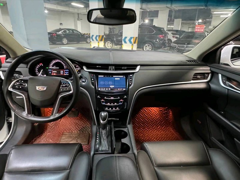 成都19年凯迪拉克XTS4