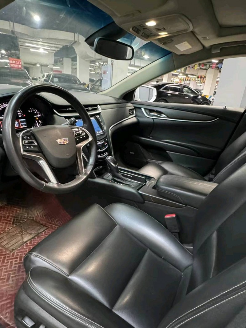 成都19年凯迪拉克XTS6