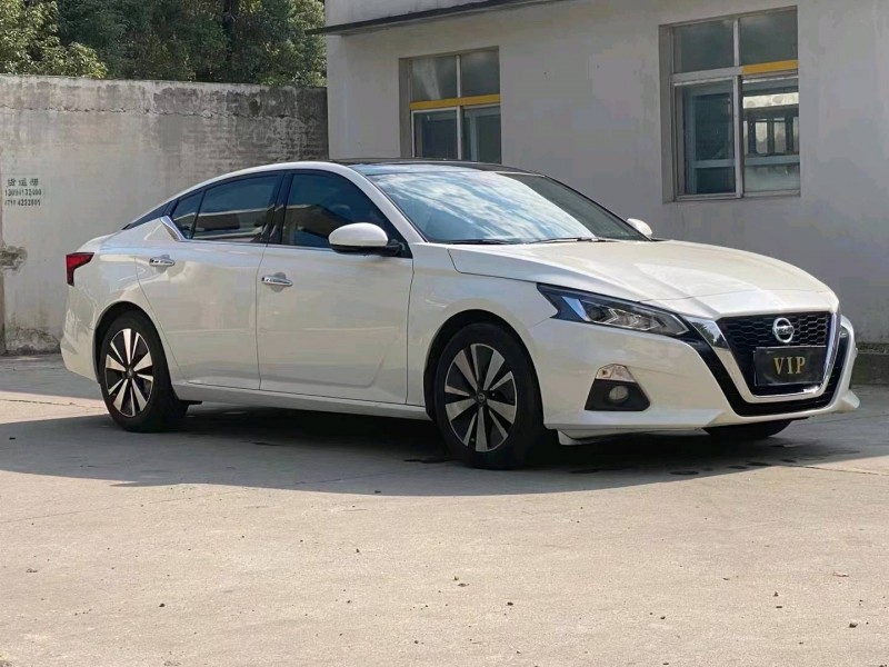 襄陽22年日產天籟2