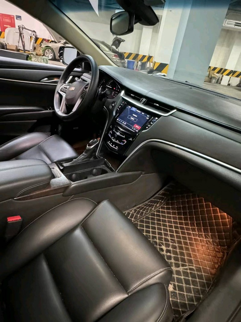成都19年凯迪拉克XTS5