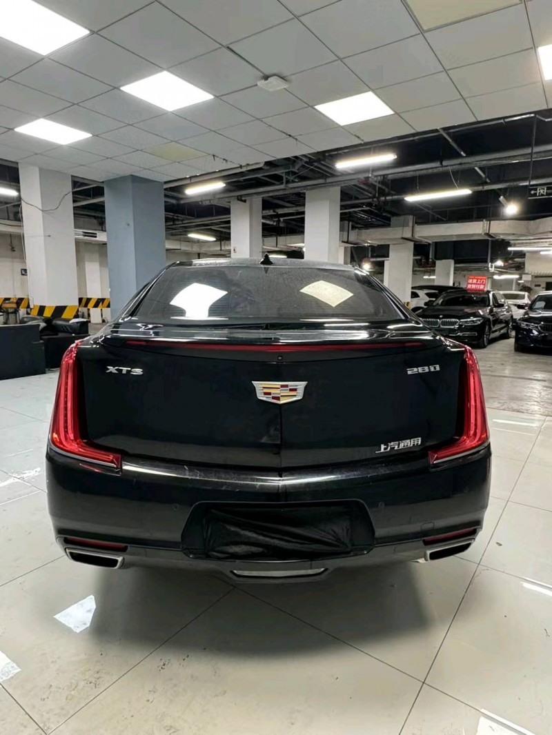 成都19年凯迪拉克XTS9