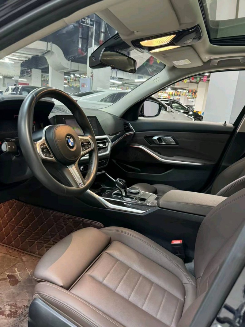 成都20年宝马3系5