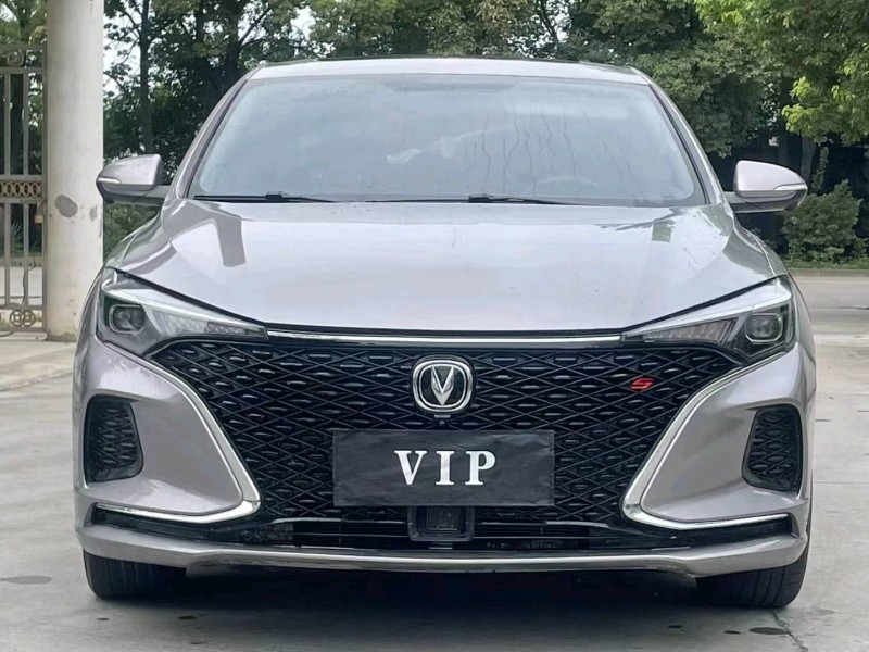 襄陽20年長安汽車逸動1
