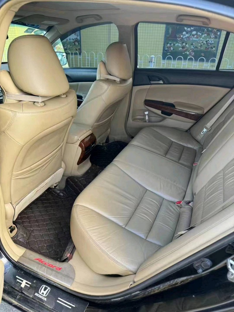 广州13年本田雅阁5