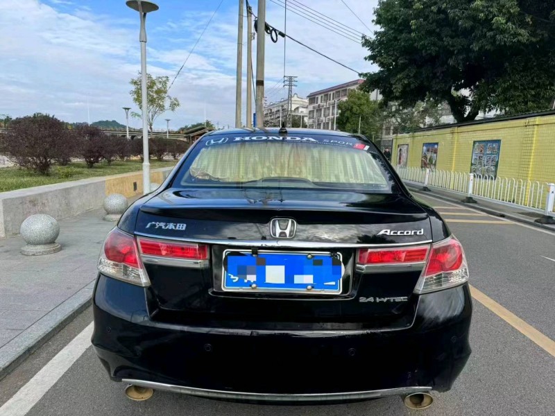 广州13年本田雅阁7