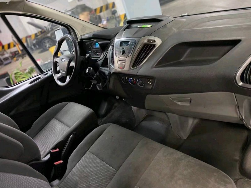 成都17年福特全顺5