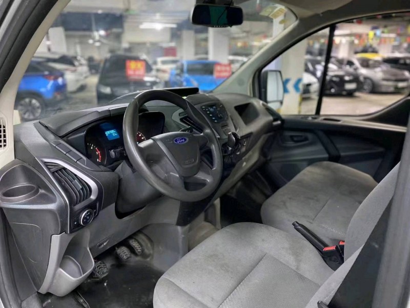 成都17年福特全顺6